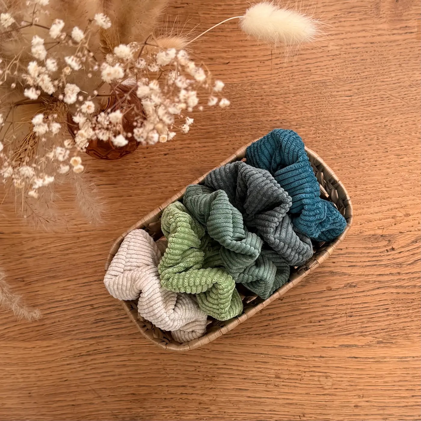 chouchous en velours côtelé couleur ivoire, kiwi, thym, vert forêt et vert canard