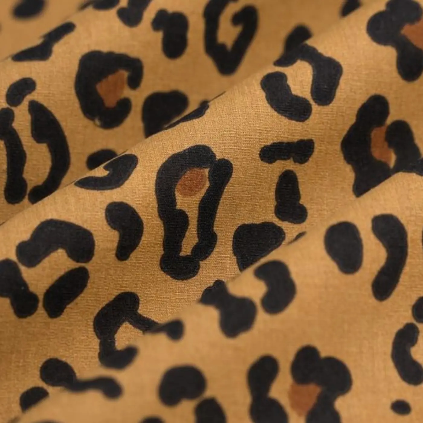 Tissu léopard camel